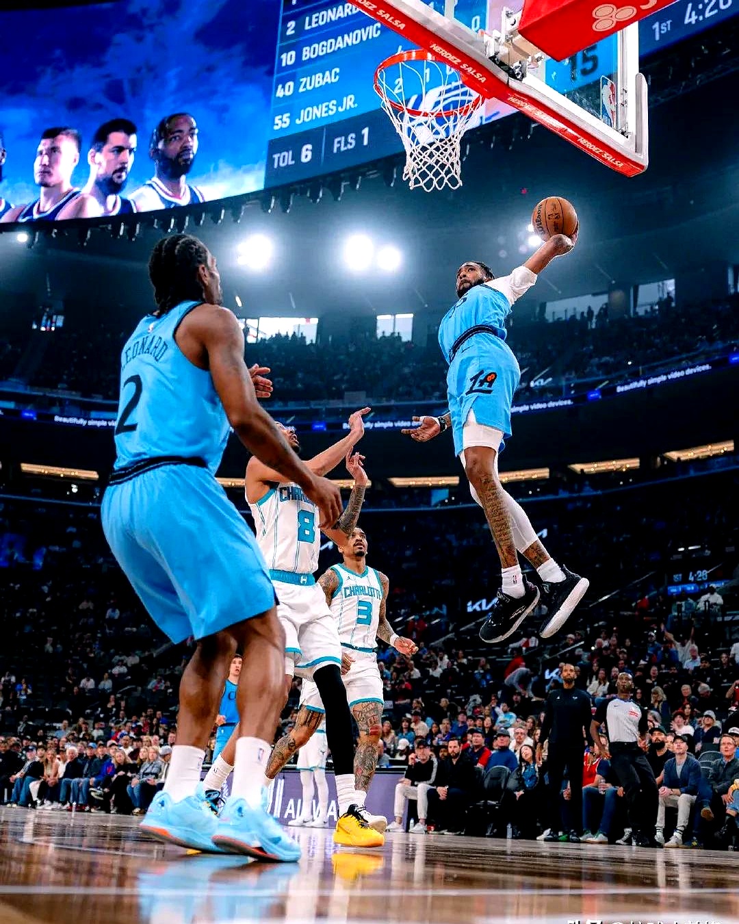 九游电脑版下载-快船带队取胜！，杜兰特重要时刻比赛局势复杂比赛高潮迭起的简单介绍-九游电脑版下载