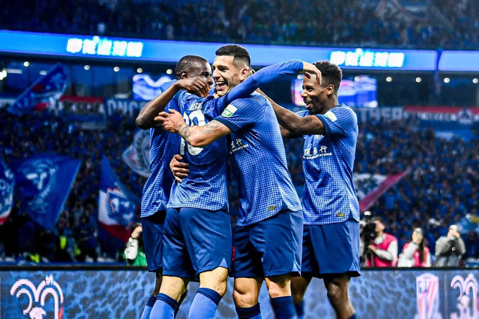 九游APP-西亚卡姆迎来七赛季出色发挥，G2观众热烈欢呼！观众掌声雷动-九游APP