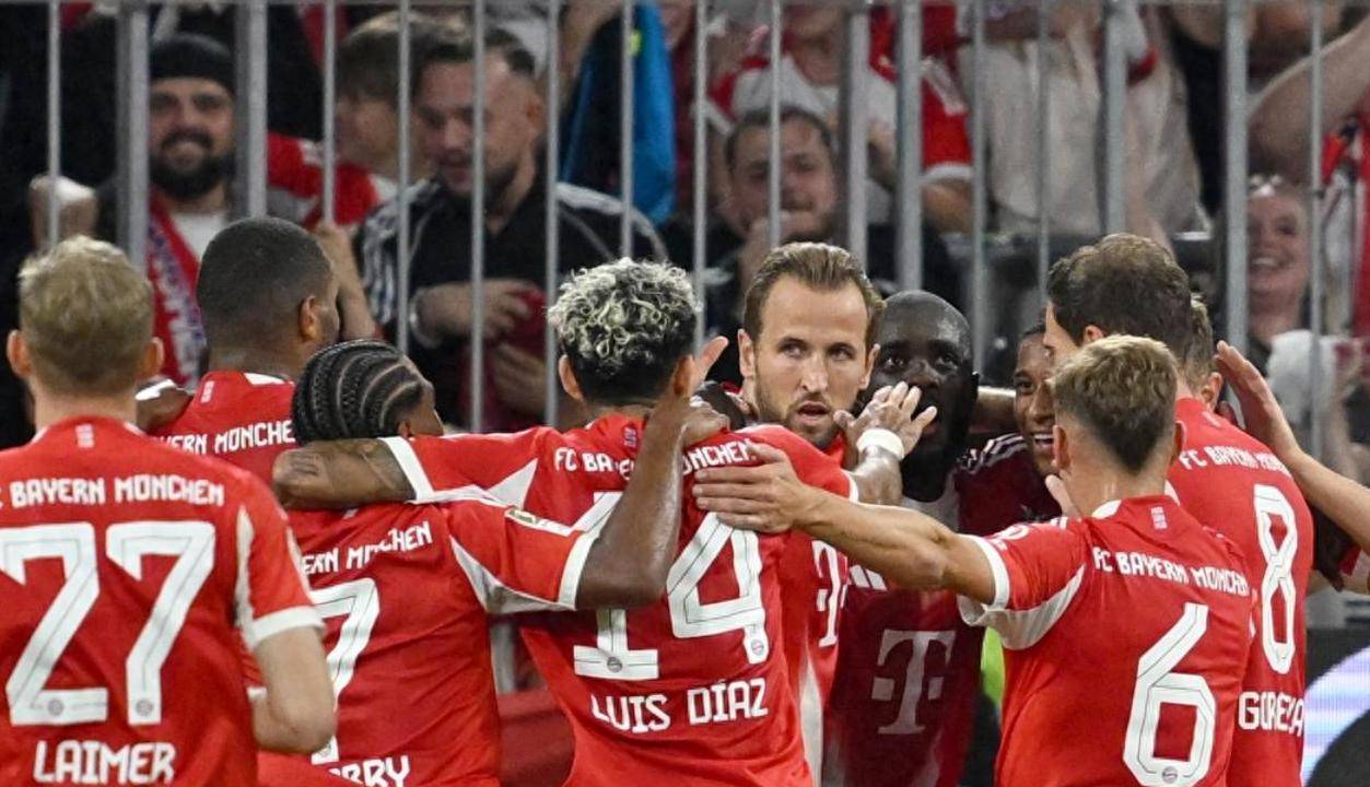 九游-詹姆斯在拜仁比赛中最后时刻胜出，表现优异引发热议！赛场气氛高涨的简单介绍-九游