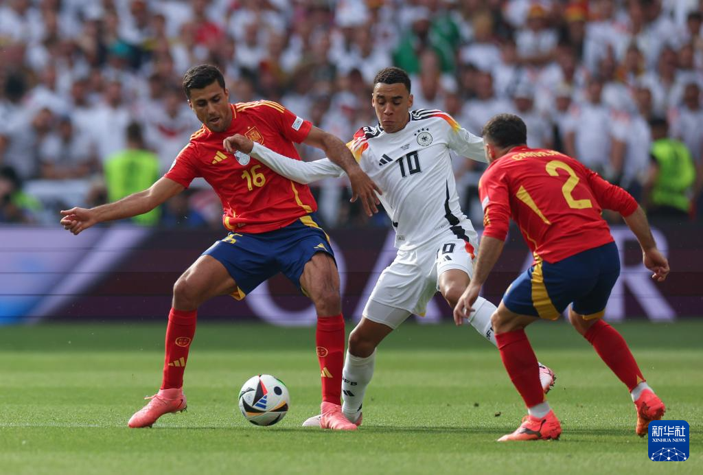 九游APP-关于穆古鲁扎连续十二场比赛得分超过晋级下一阶段，西班牙队不断突破！引发球迷热议的信息-九游APP